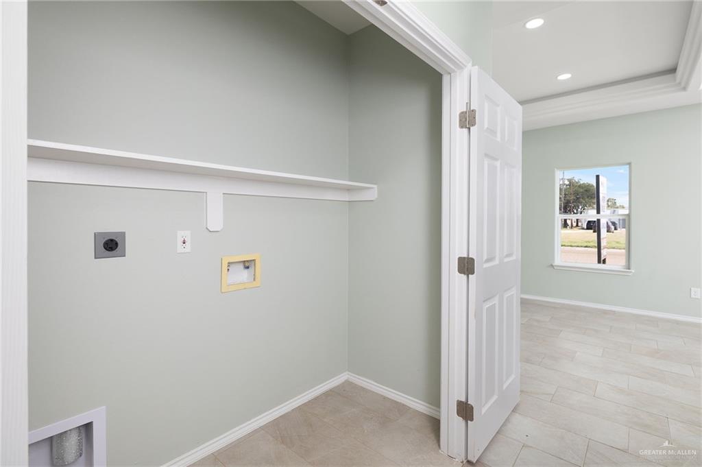 Photo 18 of 222 Mahl Street