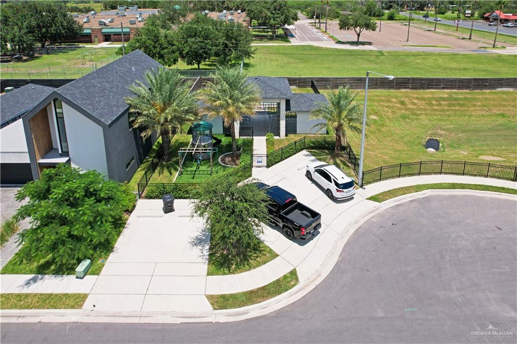 Photo 5 of 5505 Baylor Avenue