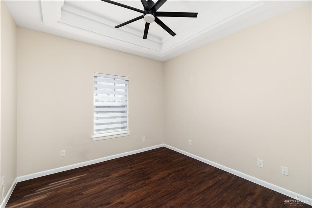 Photo 32 of 3418 Coppermine Avenue