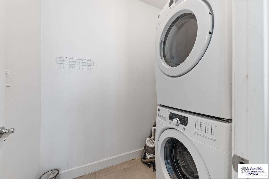 Photo 19 of 126 Atol Street