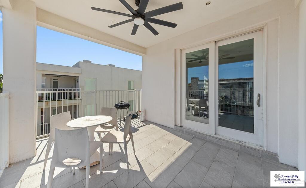 Photo 20 of 126 Atol Street