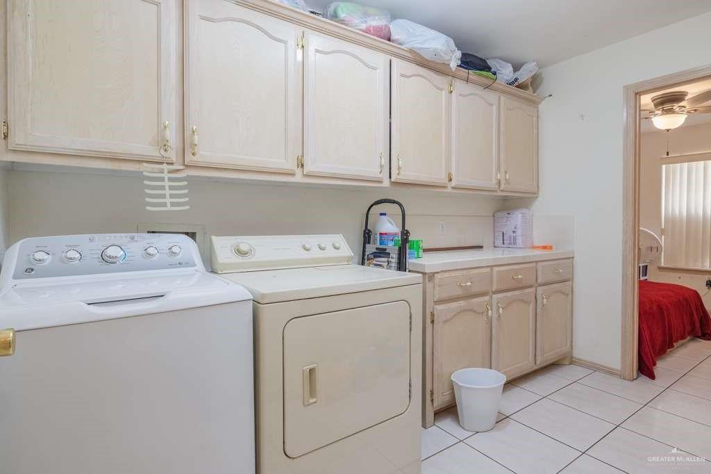 Photo 15 of 1821 Plainview Drive