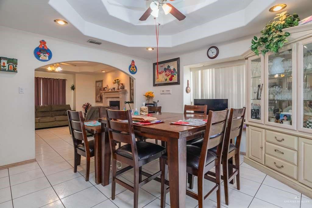 Photo 3 of 1821 Plainview Drive