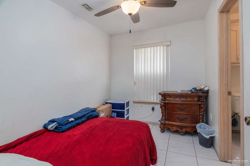 Photo 9 of 1821 Plainview Drive