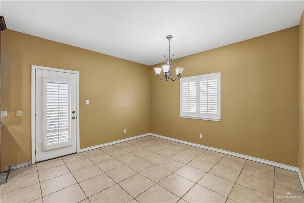 Photo 14 of 3214 Black Oak Lane