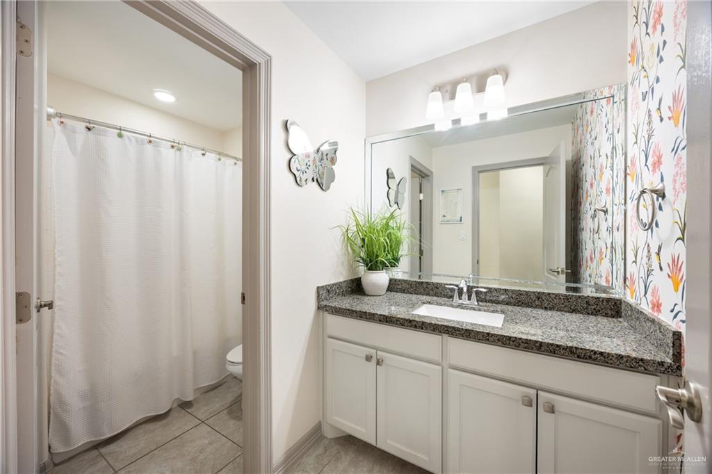 Photo 15 of 3812 Zenaida Avenue