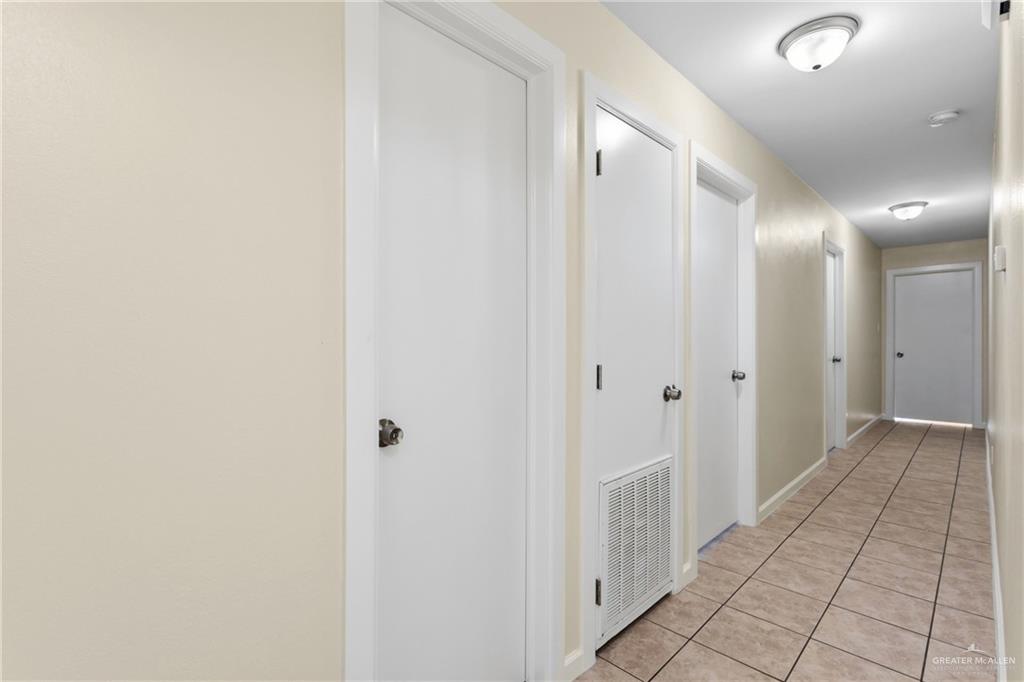 Photo 11 of 809 Alexandria Avenue