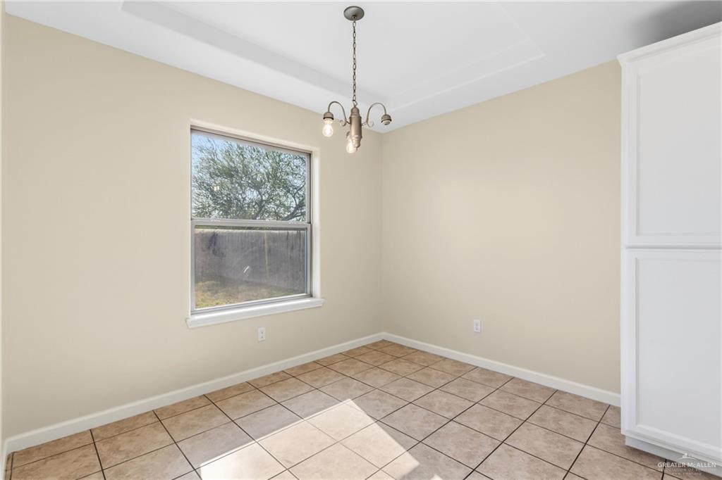 Photo 9 of 809 Alexandria Avenue