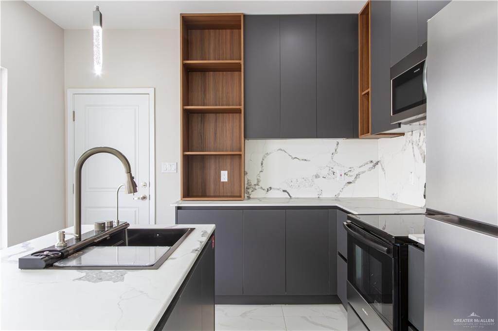 Photo 6 of 4208 Hummingbird Avenue #68