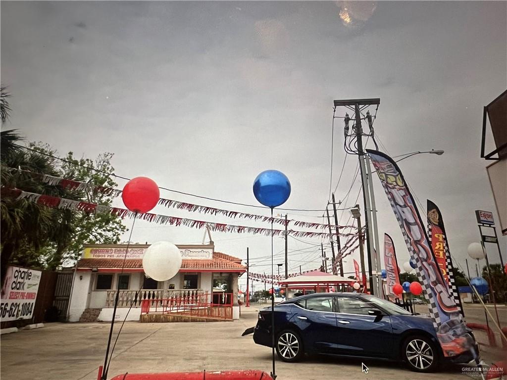 Photo 18 of 1765 International Boulevard