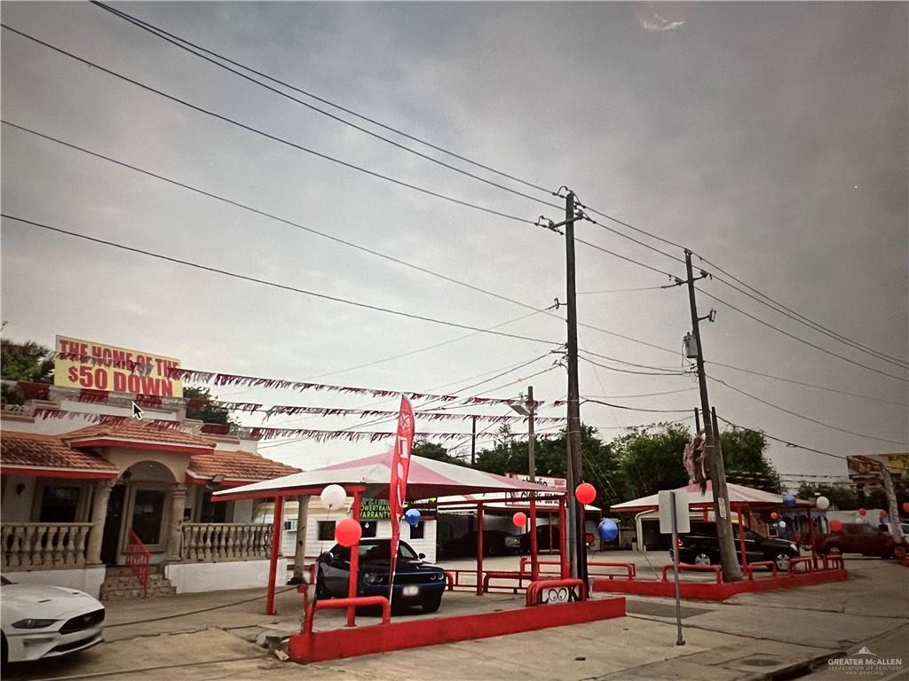 Photo 3 of 1765 International Boulevard