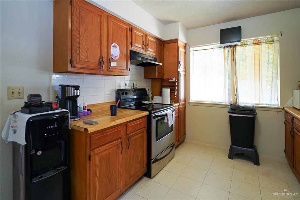 Photo 9 of 2803 Minnie Avenue