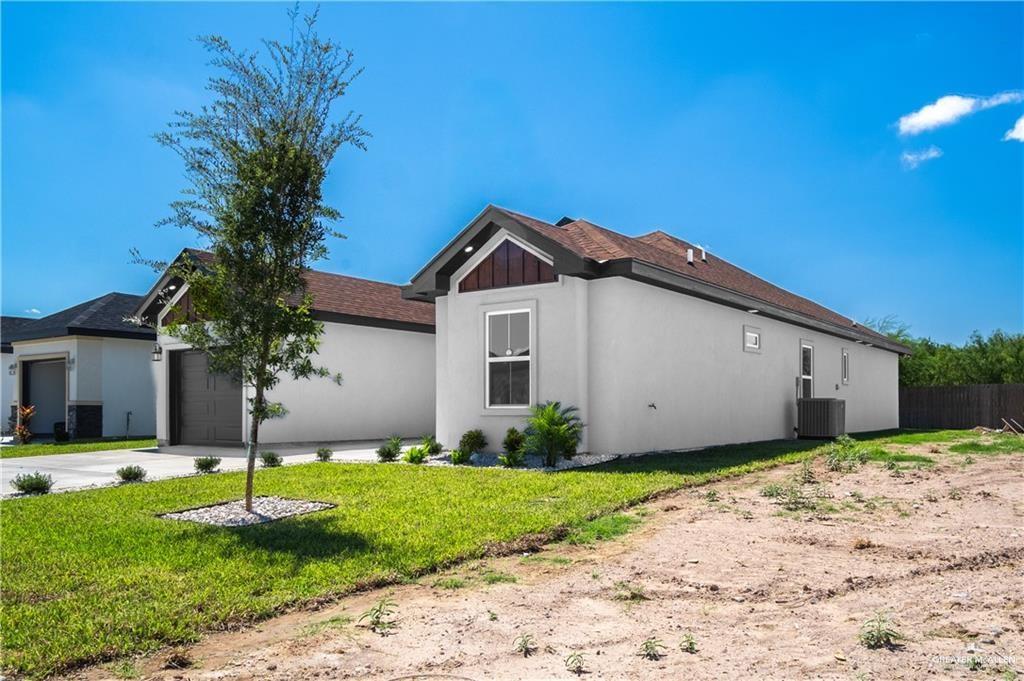 Photo 2 of 3625 Diamondhead Avenue