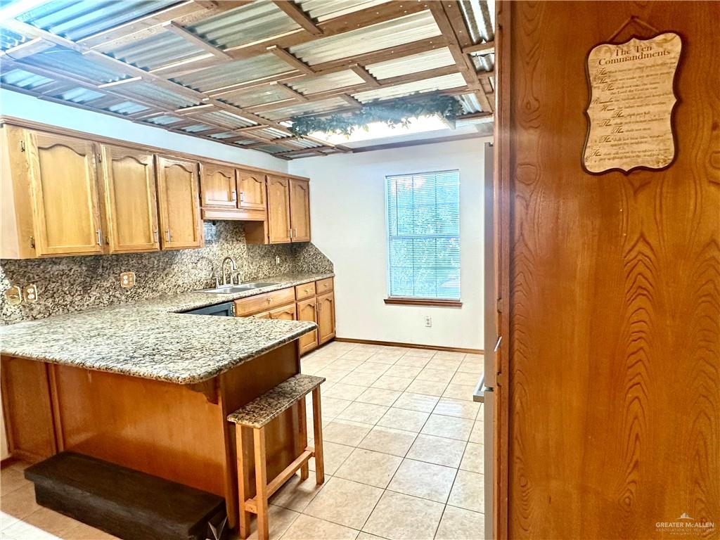 Photo 3 of 1016 Fairway Drive