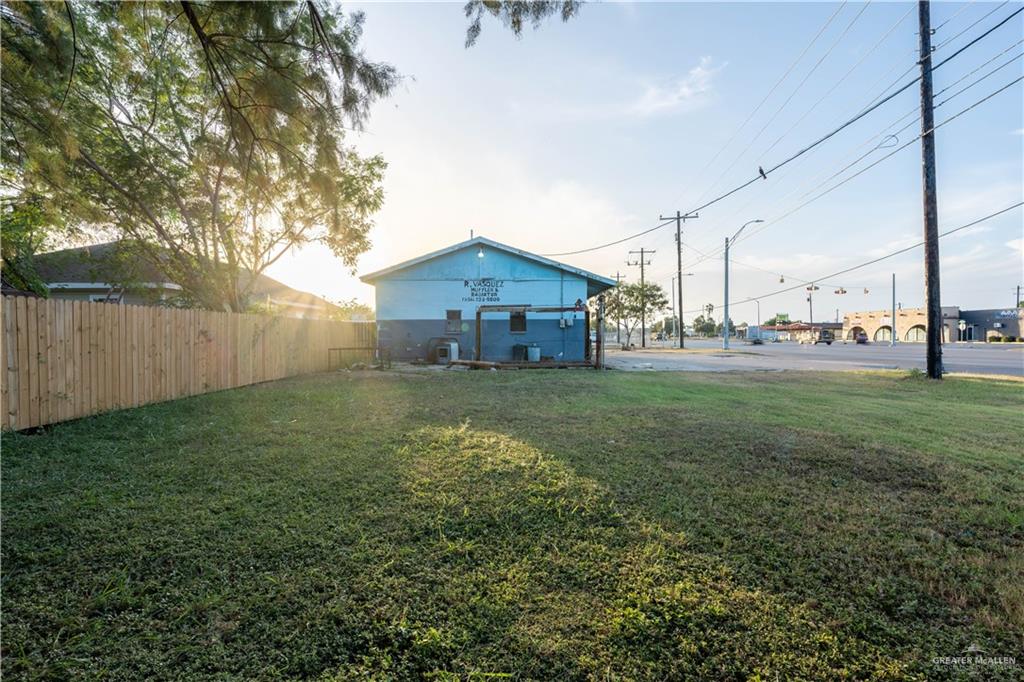 Photo 5 of 890 Milam Street