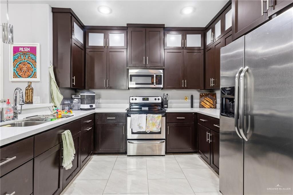 Photo 4 of 1208 Camellia Avenue #1