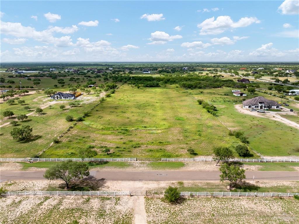 Photo 1 of 21009 Los Venados Drive, Edinburg