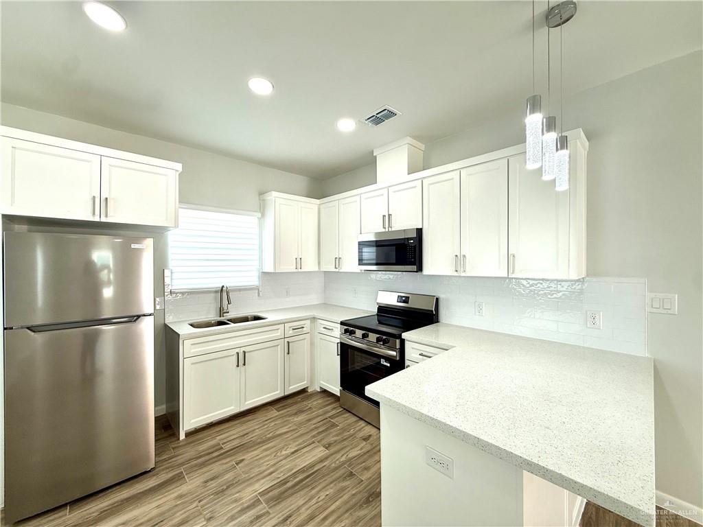 Photo 3 of 2613 Bliss Street #3