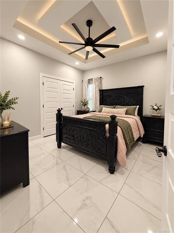 Photo 4 of 2118 Clearwater Street