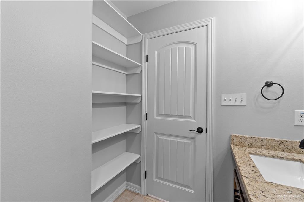 Photo 18 of 2108 27th Street