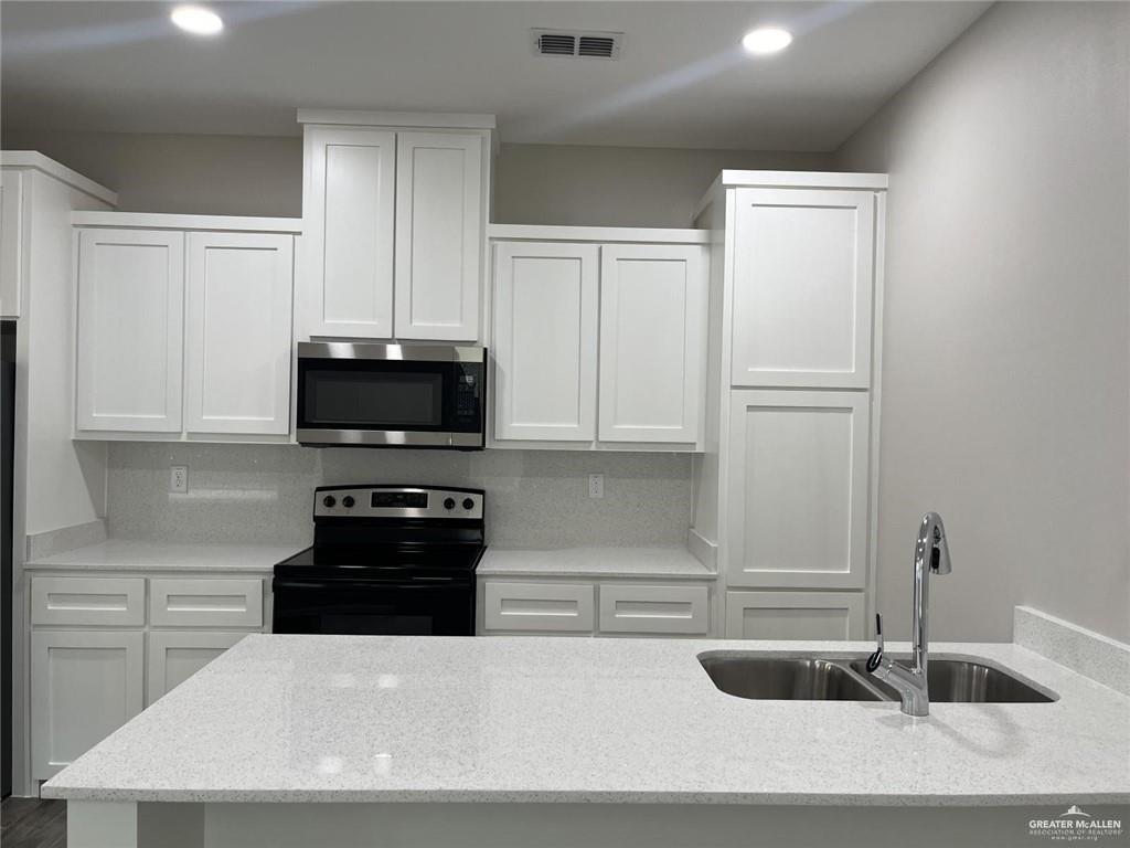 Photo 15 of 1509 Shavano Drive