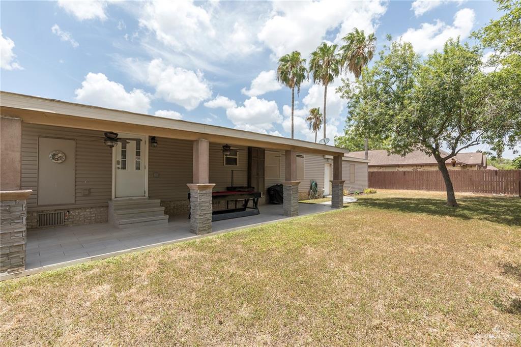 Photo 16 of 2813 Montgomery Drive