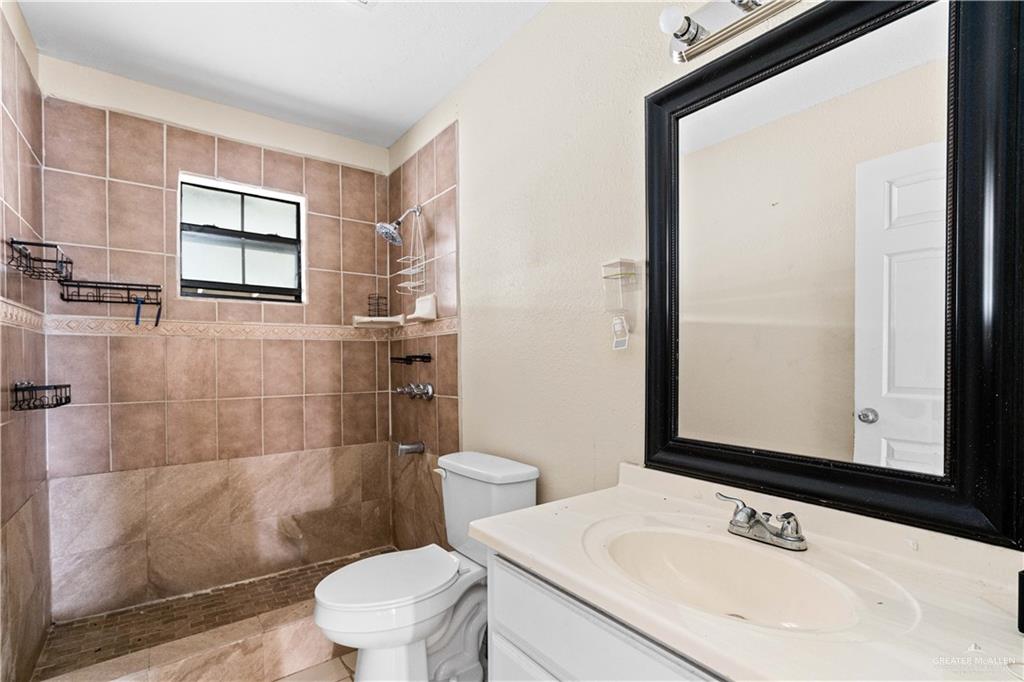 Photo 13 of 8601 Las Palmas Drive