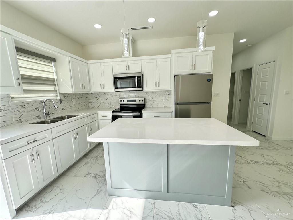 Photo 5 of 2405 San Andrea Street #4