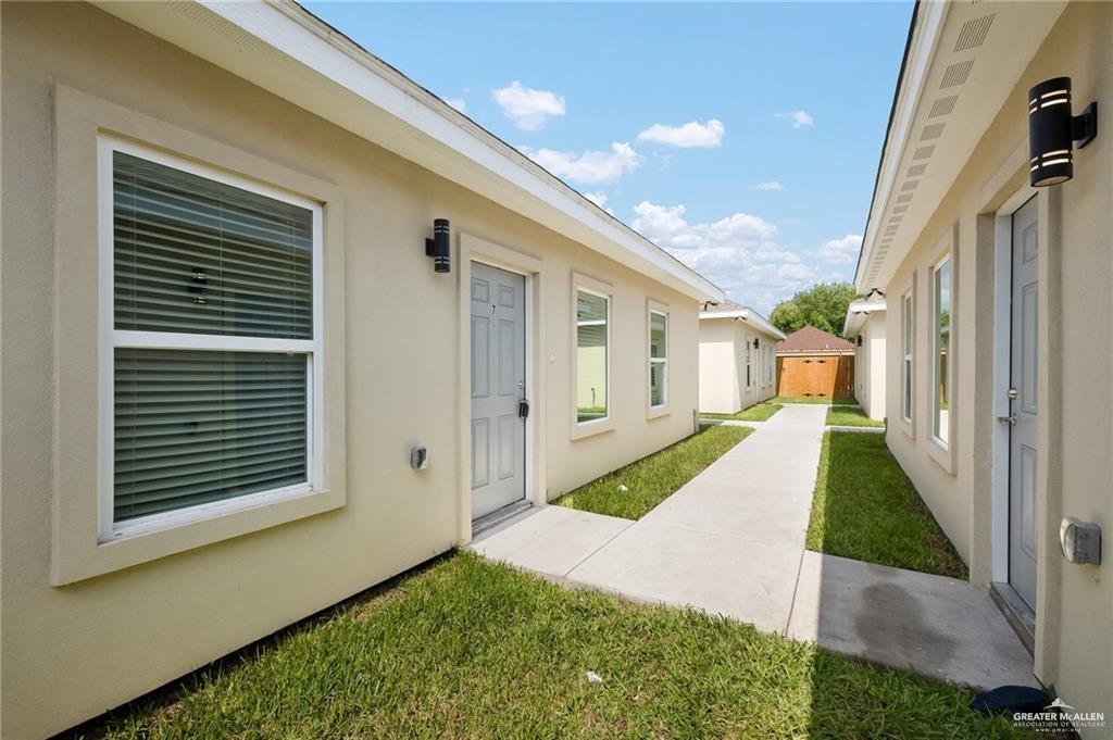 Photo 6 of 1601 Hyatt Avenue #10