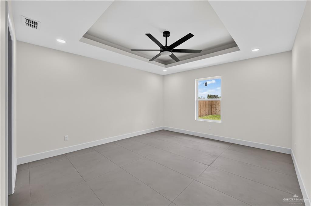 Photo 12 of 1417 Dawes Avenue