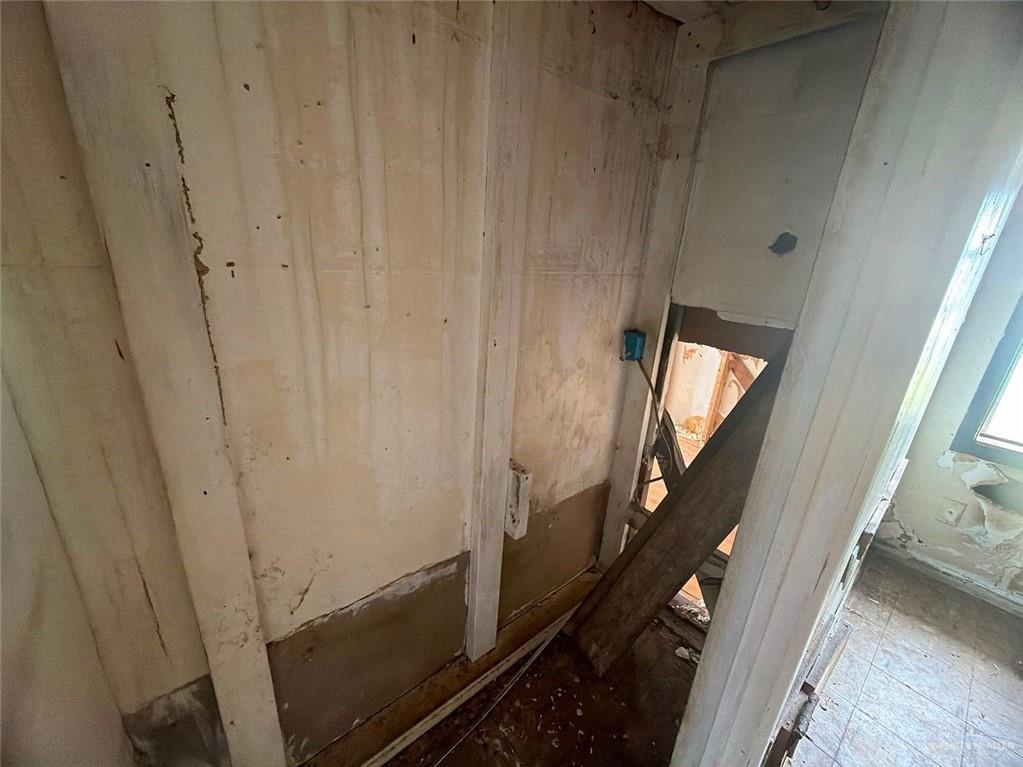 Photo 10 of 430 Webb Street