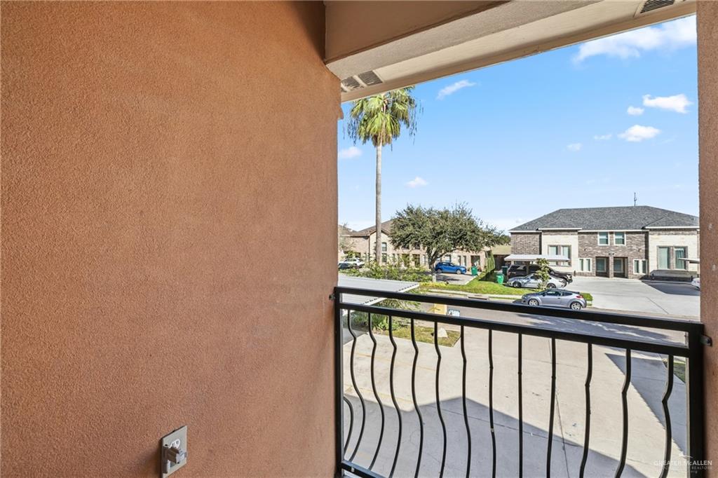 Photo 12 of 1309 Fig Avenue #C