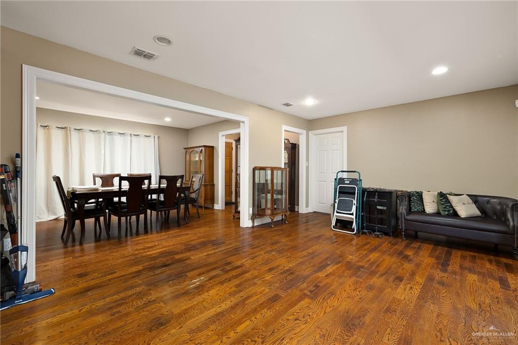 Photo 7 of 1401 Highland Avenue