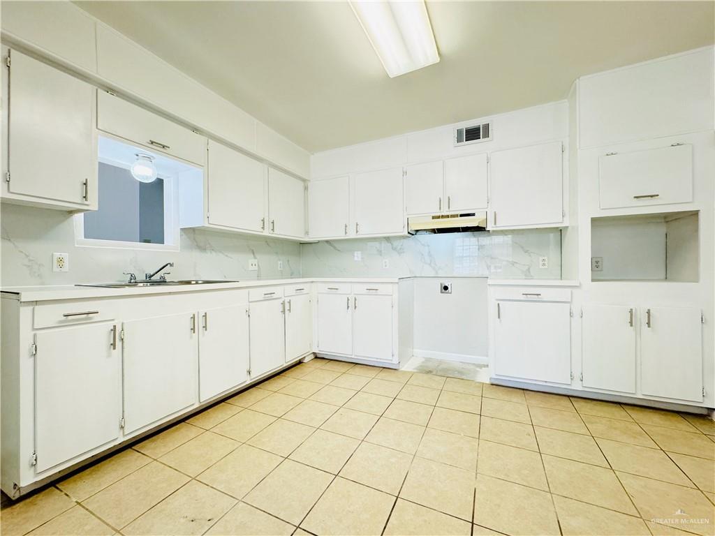 Photo 26 of 2008 Miller Avenue
