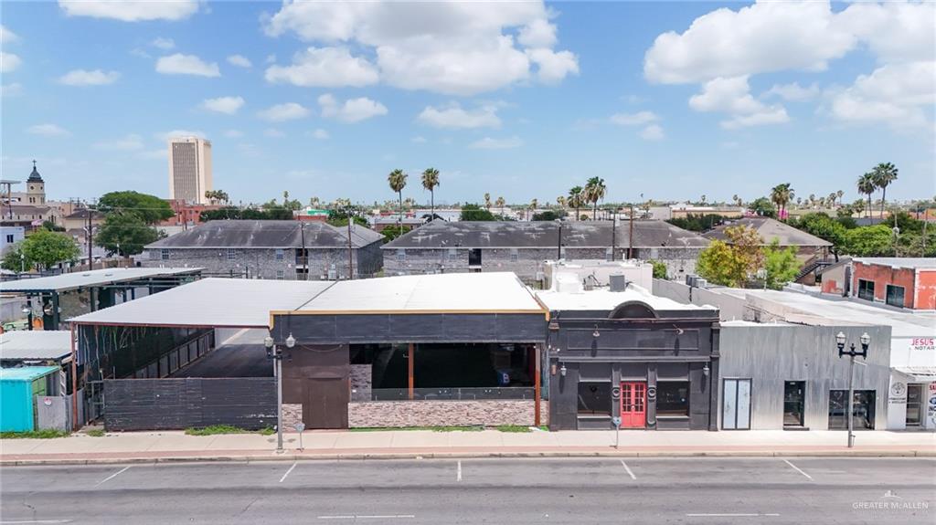 Photo 1 of 415-417 17th Street, McAllen