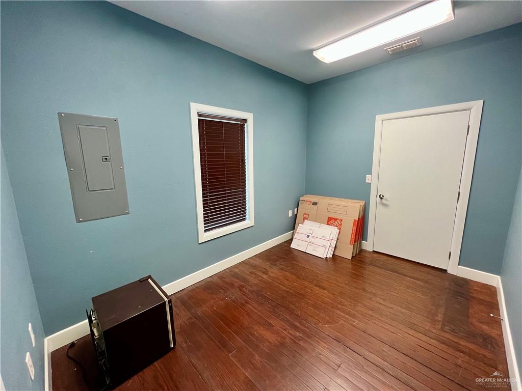Photo 3 of 249 Vermont Avenue #C