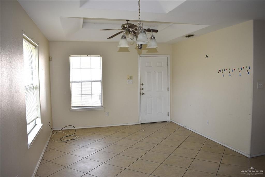 Photo 11 of 301 Albatross Avenue