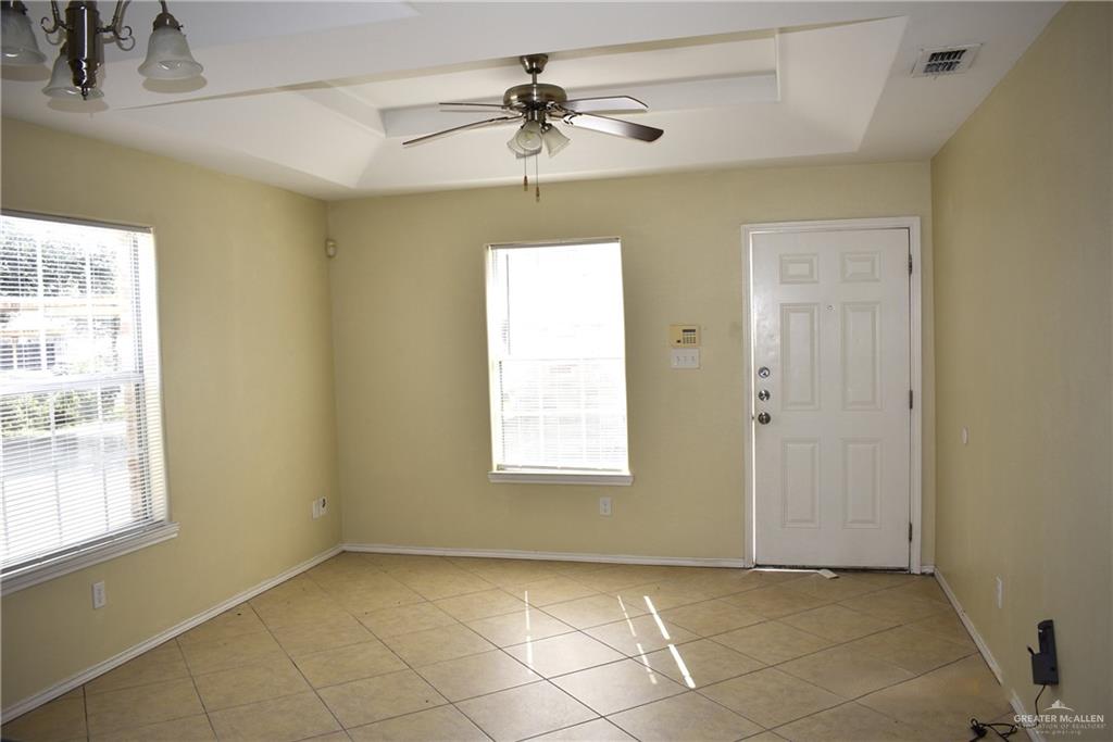 Photo 17 of 301 Albatross Avenue