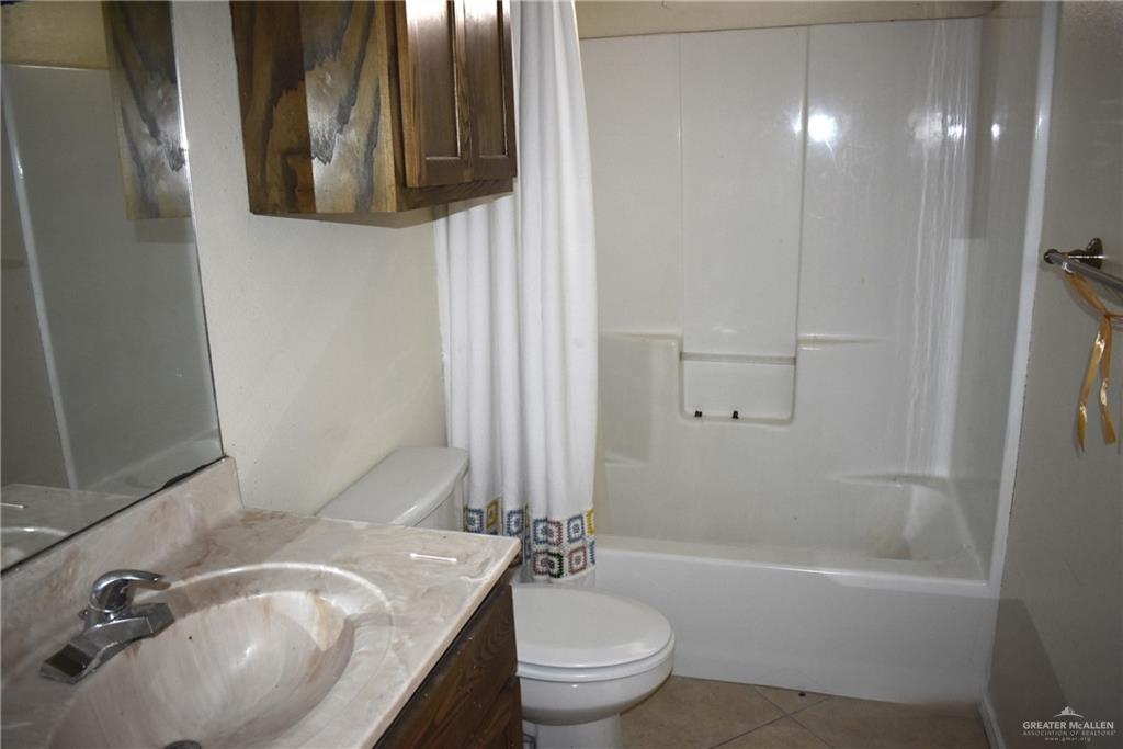 Photo 20 of 301 Albatross Avenue