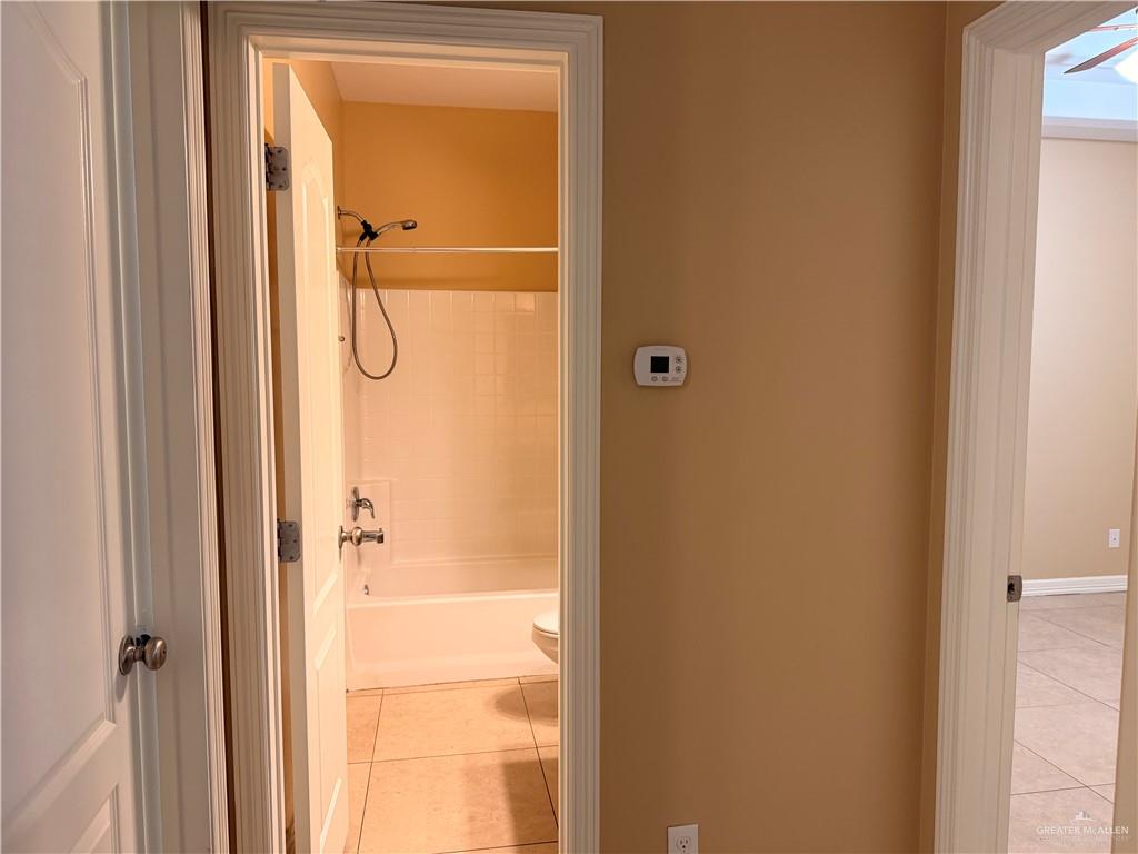 Photo 11 of 2600 Garfield Avenue #1
