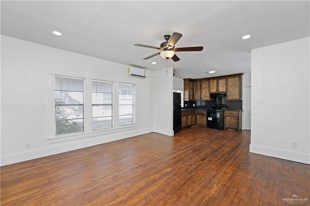Photo 2 of 318 12th Street