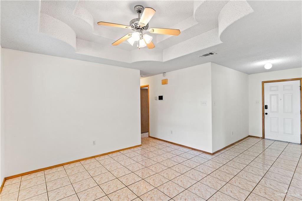 Photo 2 of 1303 Camelia Avenue