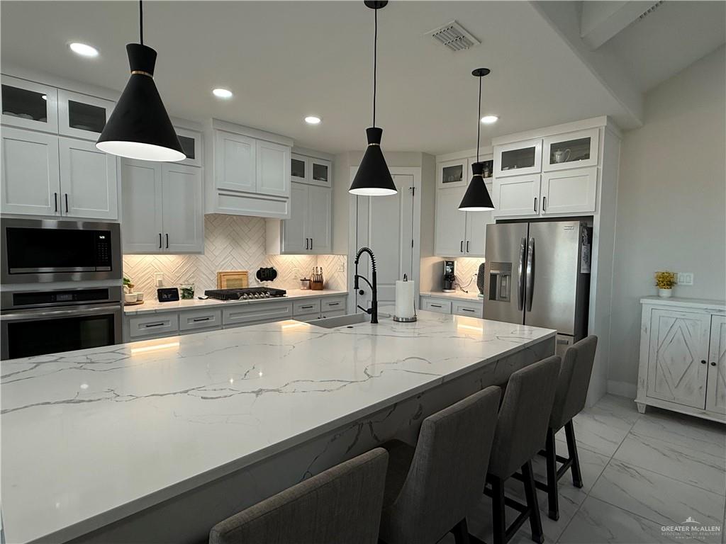Photo 4 of 3814 Azali Drive