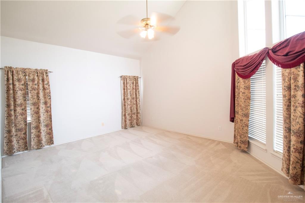 Photo 12 of 1224 Peking Street