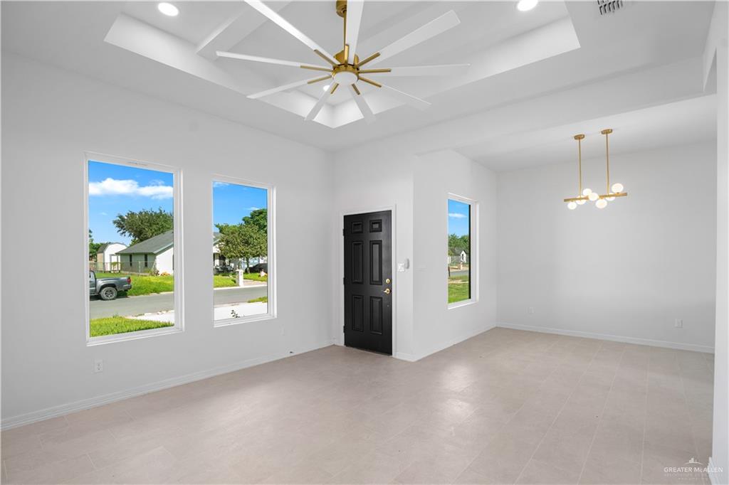 Photo 4 of 1005 Emerald Drive