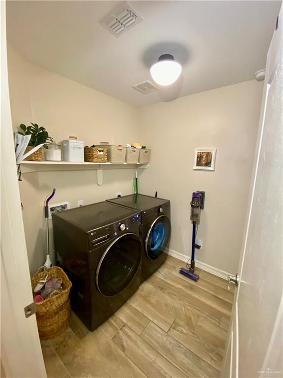 Photo 11 of 2306 Primrose Drive