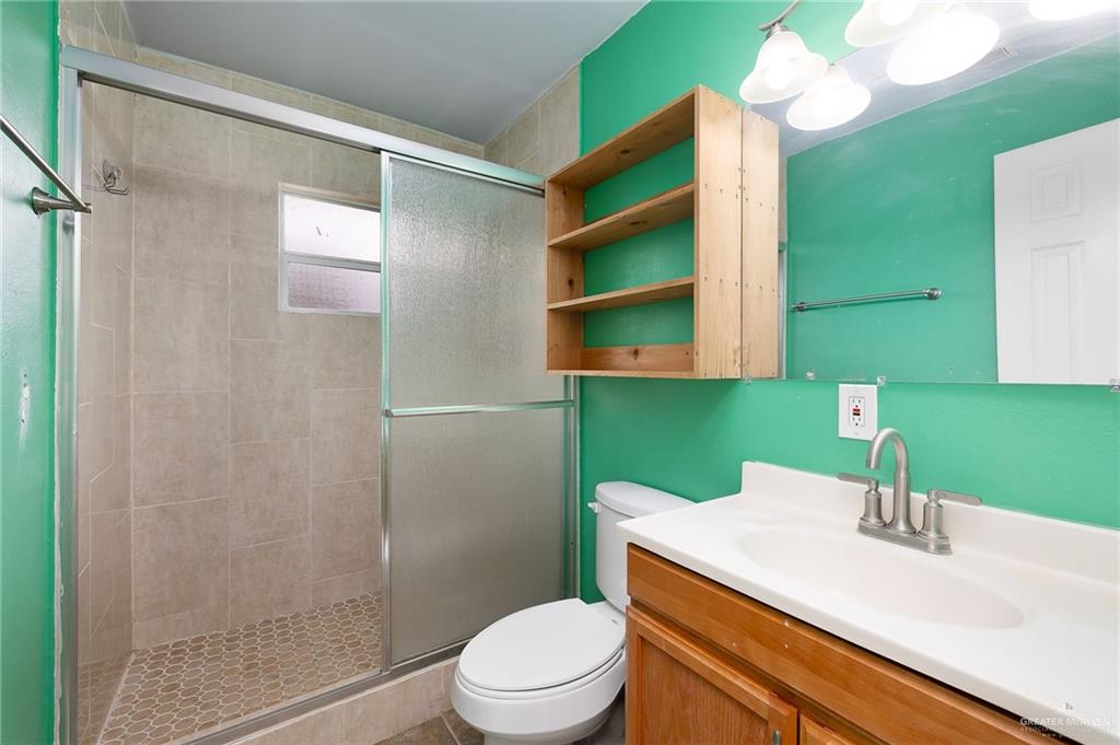 Photo 11 of 433 Bowie Street