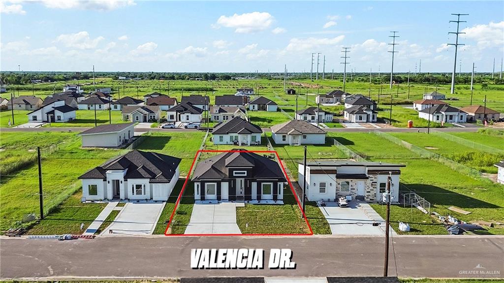 Photo 19 of 308 Valencia Drive