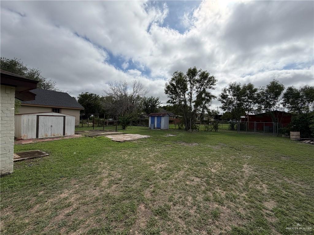 Photo 3 of 713 25th Street
