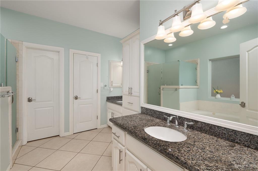 Photo 11 of 2904 Melissa Rea Drive